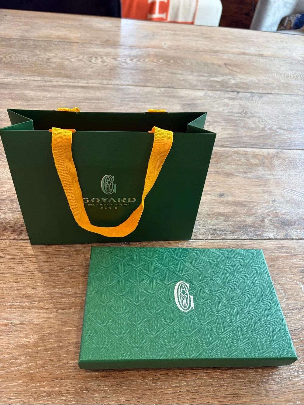 Goyard Green Gift Bag and Box with Yellow Handles - Picture 6 of 7